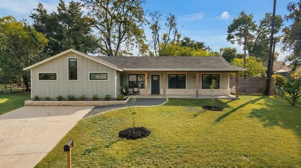 6703 Duquesne Drive, Austin