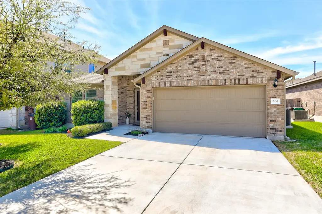 266 Finstown Street, Hutto