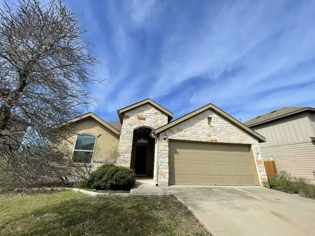 457 Dragon Ridge Road, Buda