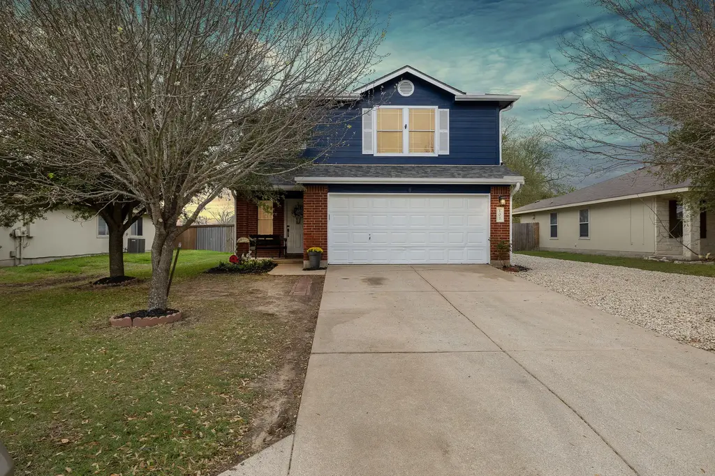 107 Easy Street, Hutto