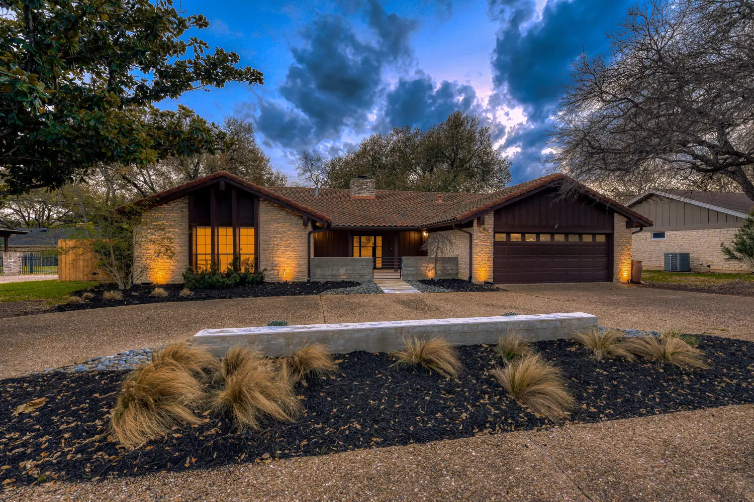 Photo of Listing #8301557