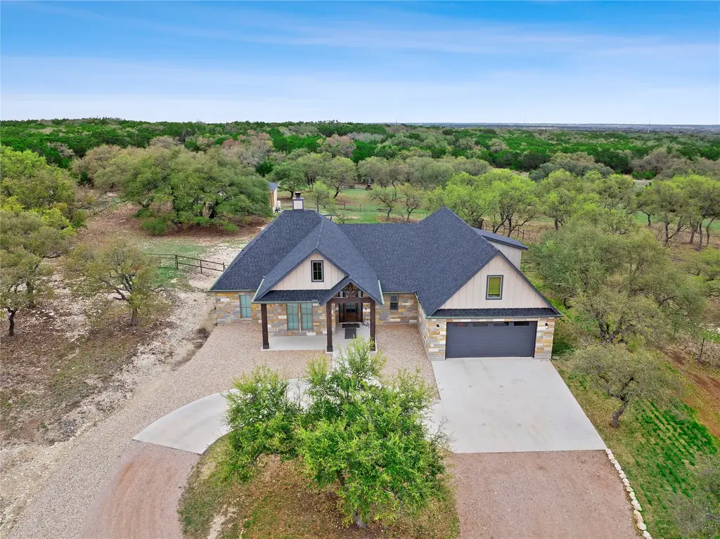 1602 County Road 250, Burnet