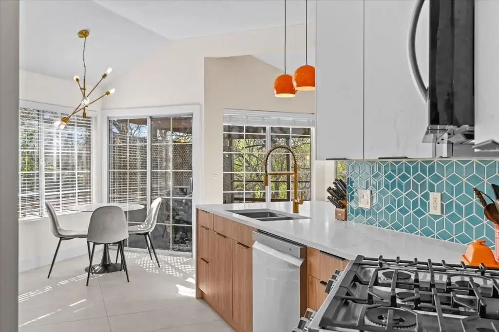11028 Whiskey River Drive, Austin