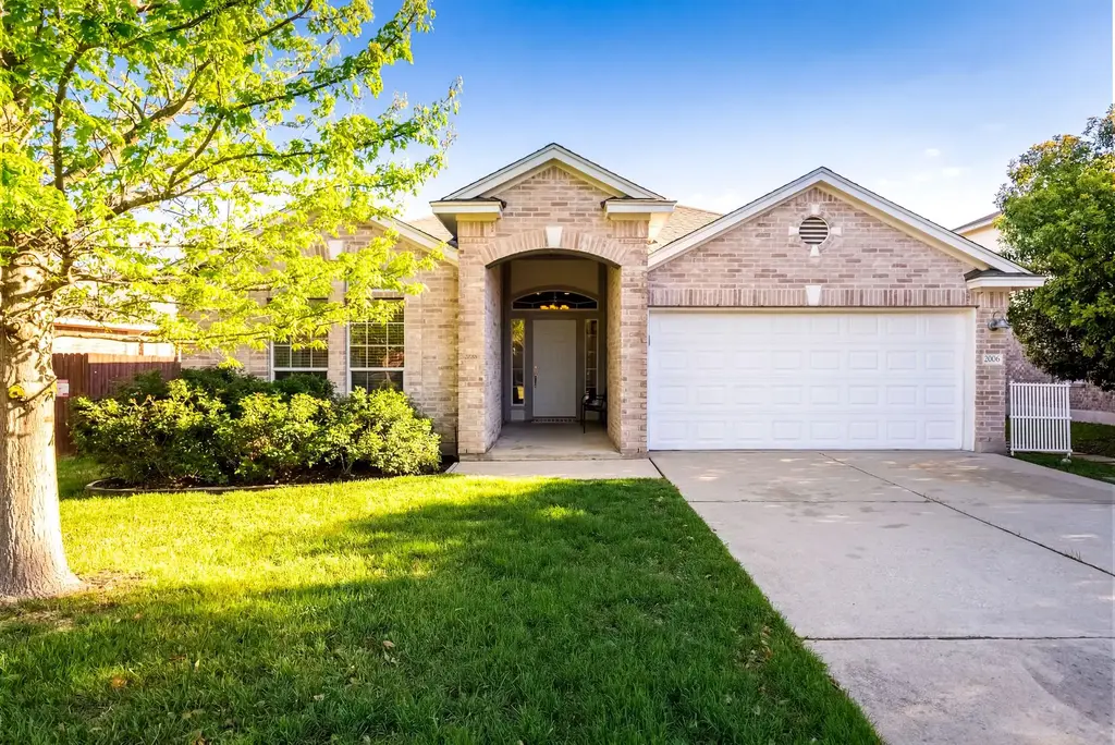 2006 Huxley Lane, Round Rock