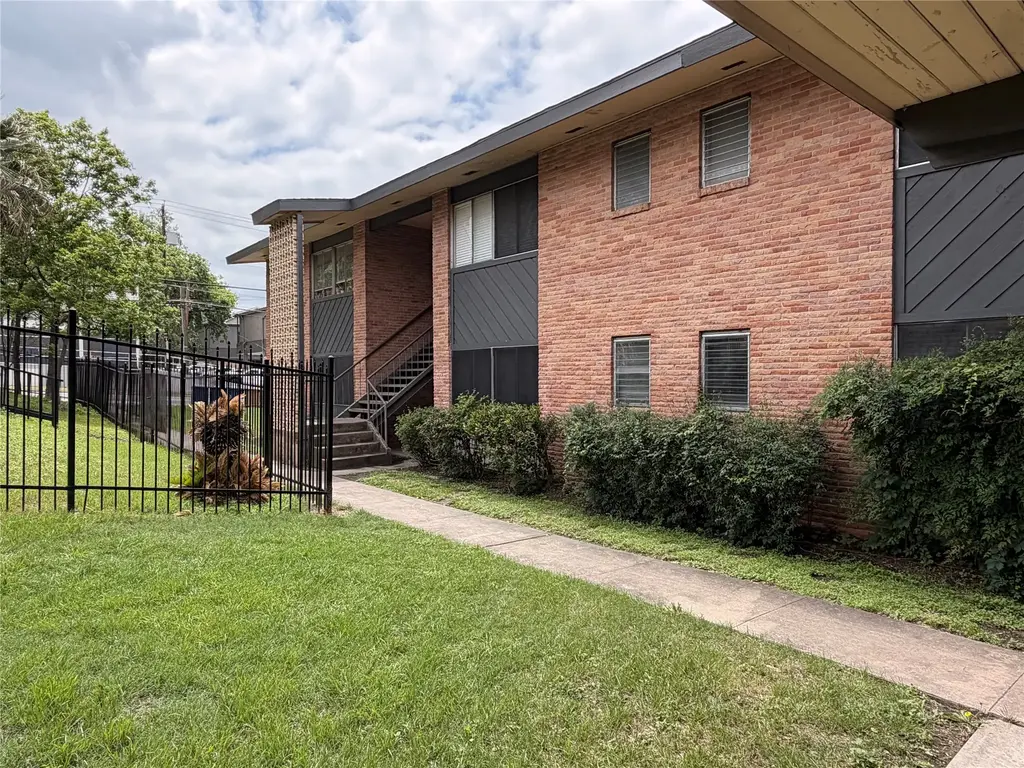 3304 Red River Street 107, Austin