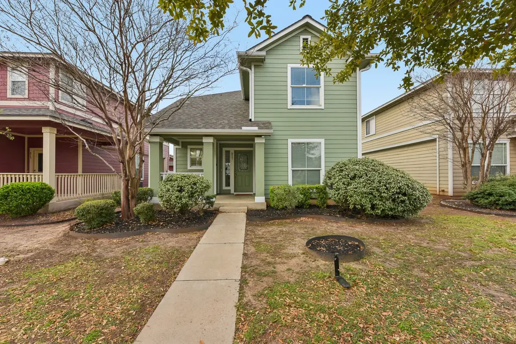 811 Craters Of The Moon Boulevard, Pflugerville