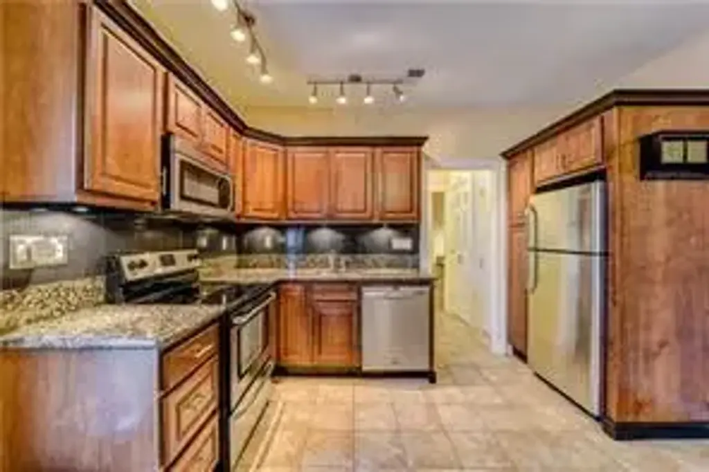 2210 Pearl Street 206, Austin