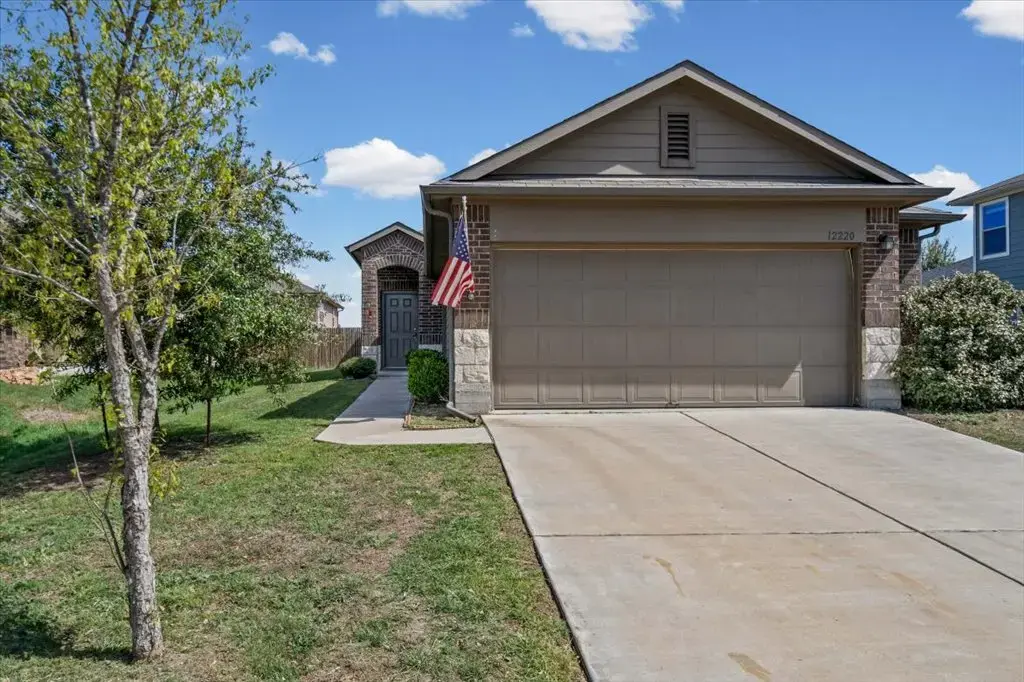 12220 Walter Vaughn Drive, Manor