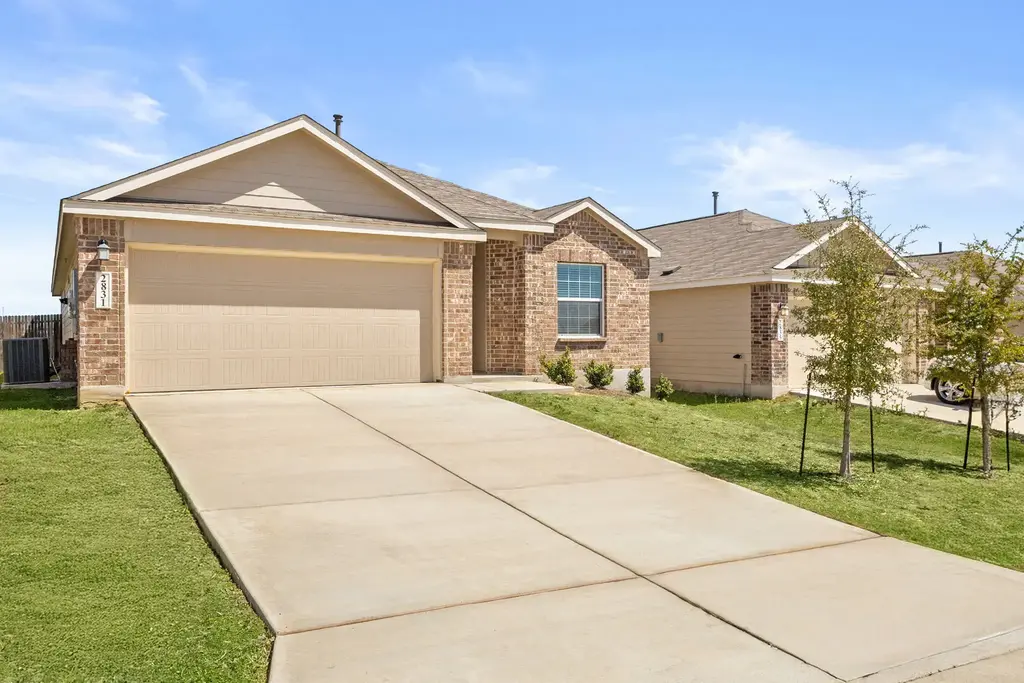2831 Calandra Lark, New Braunfels