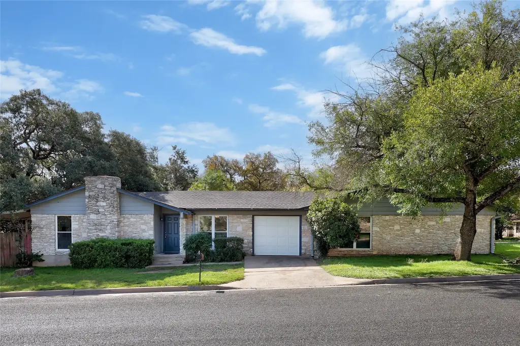 8835 Tallwood Drive, Austin