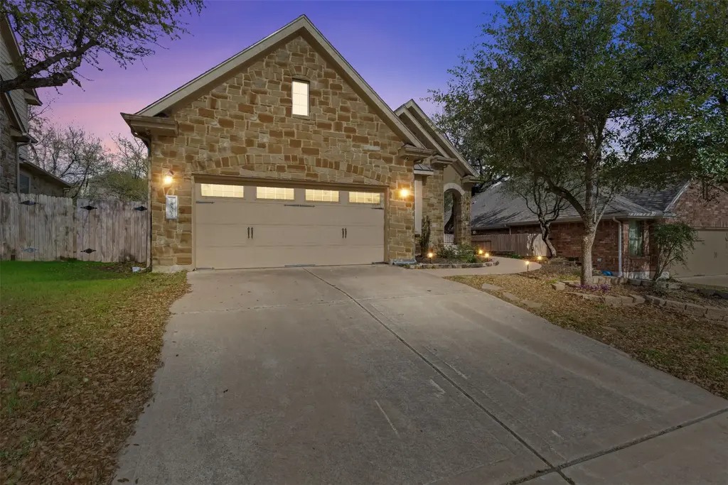 8505 Alophia Drive, Austin