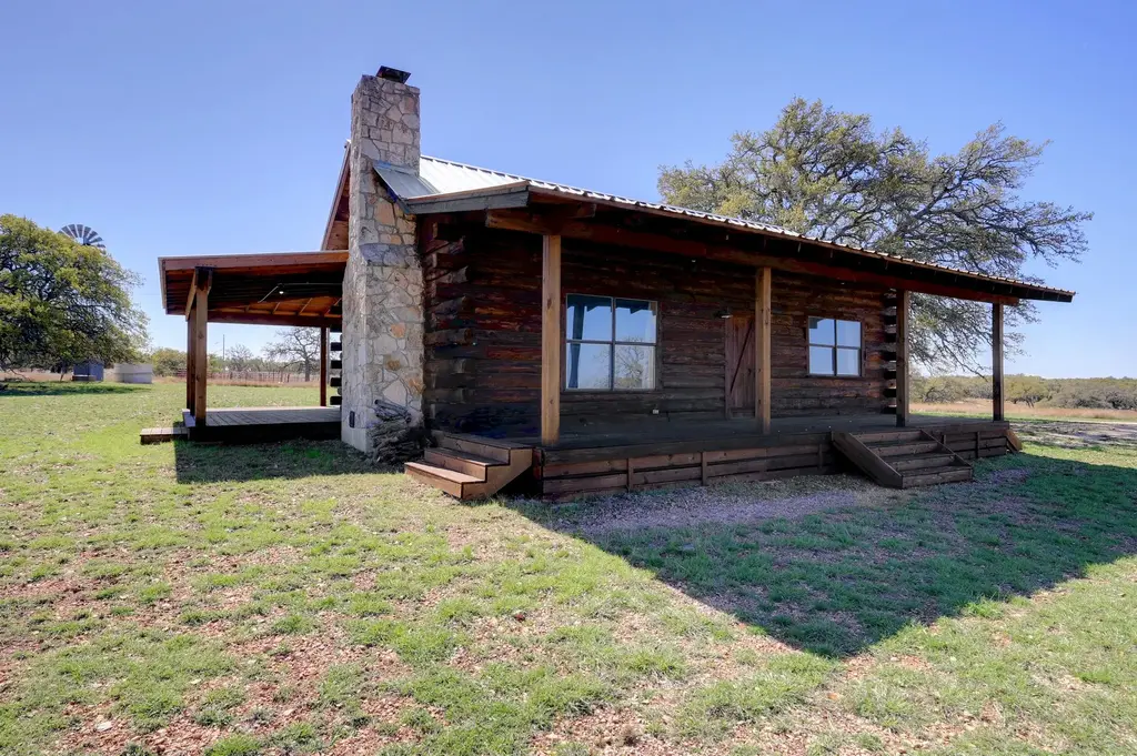 2803 Zenner Ahrens Road, Fredericksburg