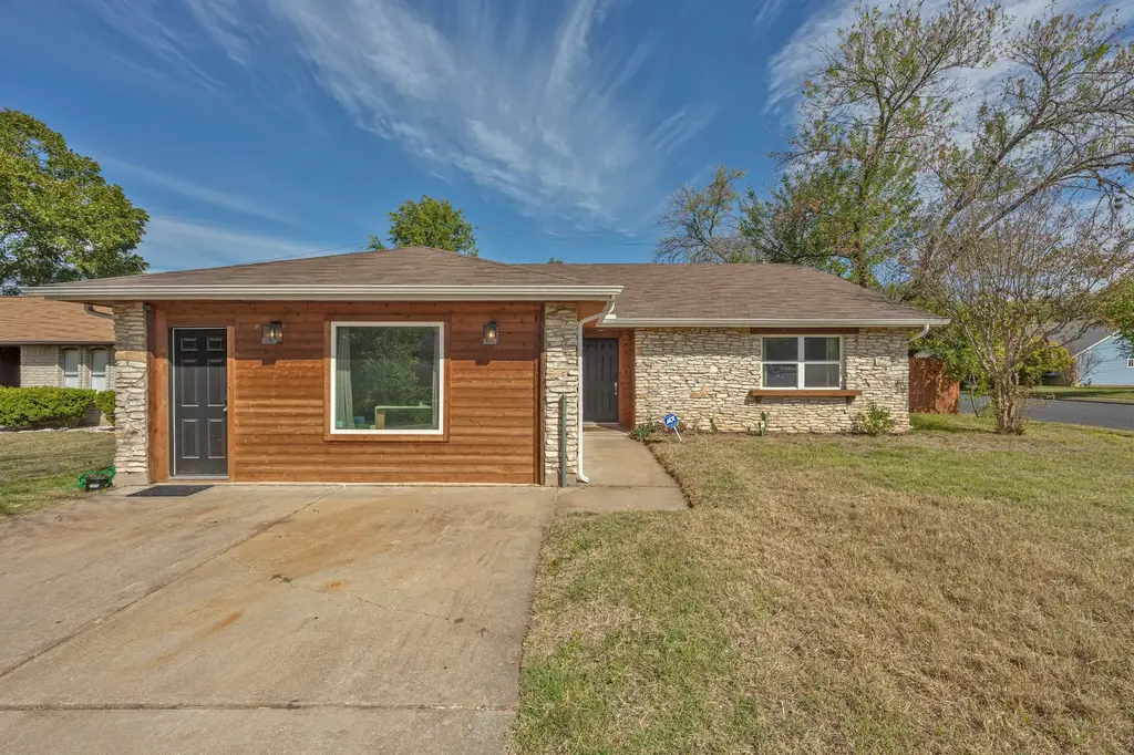 1400 Chippeway Lane, Austin