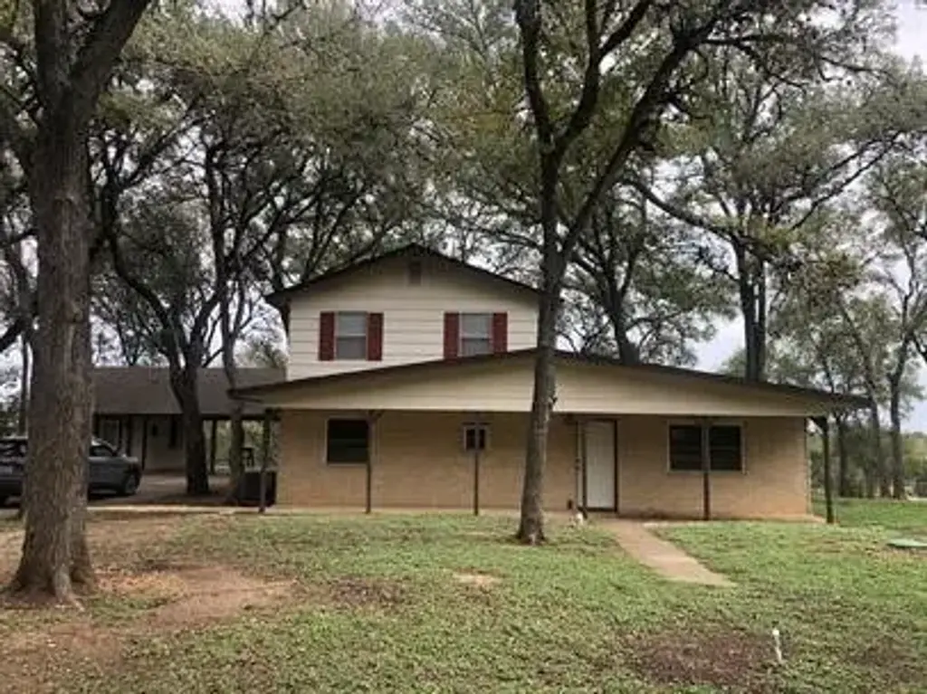 4553 Seawillow, Lockhart