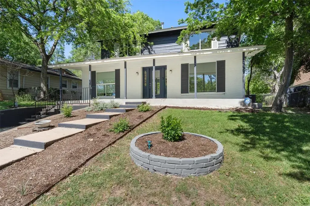 3400 Santa Fe Drive, Austin