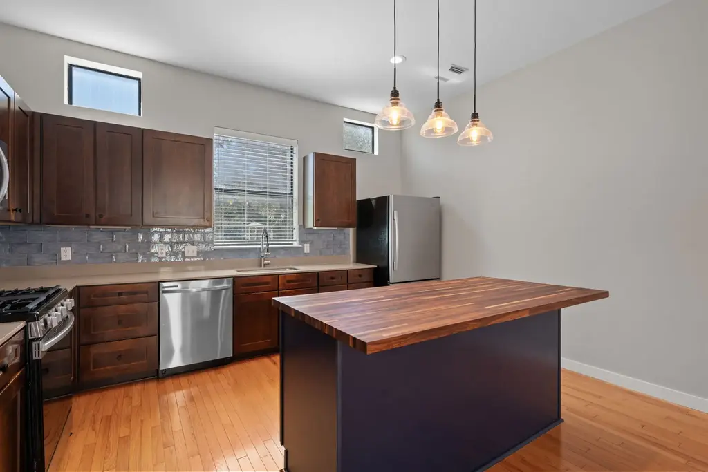 6000 S Congress Avenue 302, Austin