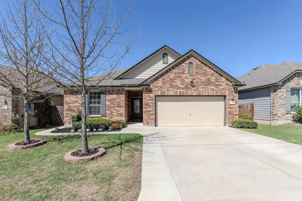 13912 Lyndon B Johnson Street, Manor
