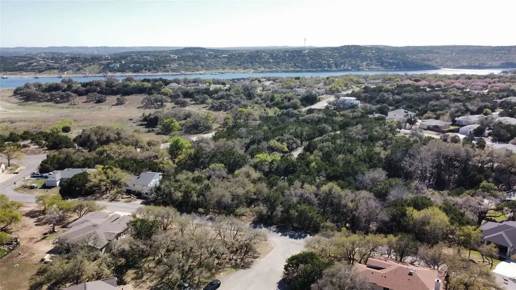 2304 Newton Drive, Lago Vista