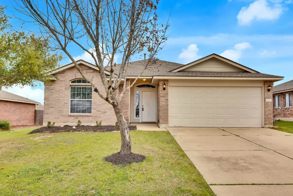 1002 Remington Drive, Leander