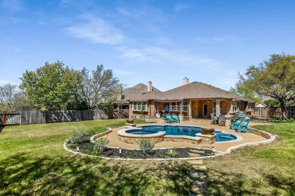2037 Tribal Way, Leander