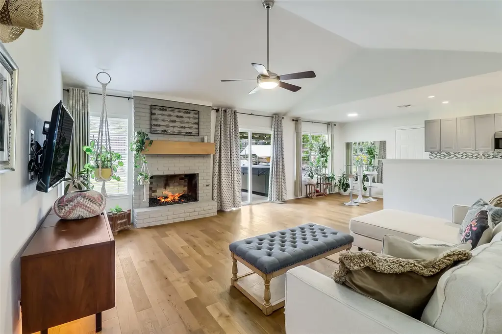 7300 Glenhill Road, Austin