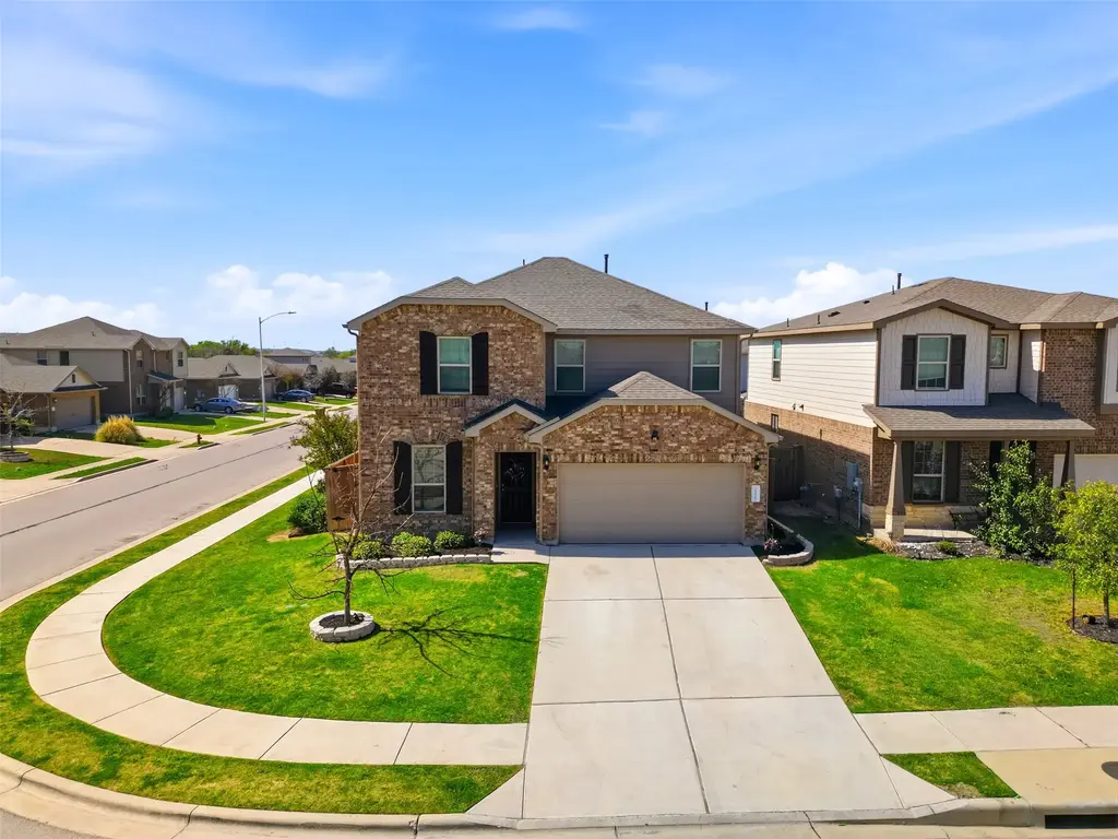 11829 Jackson Falls Way, Manor