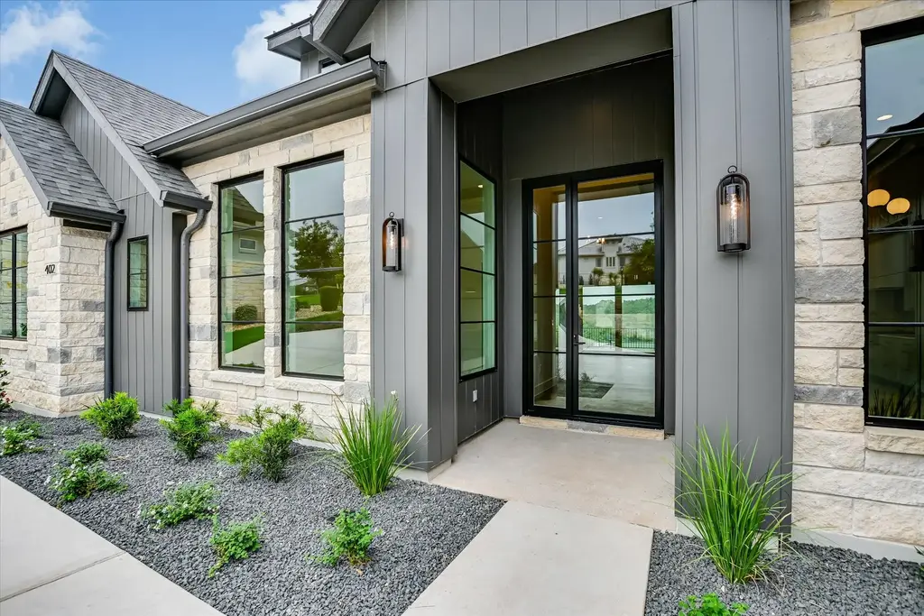402 Sweet Grass Lane, Austin