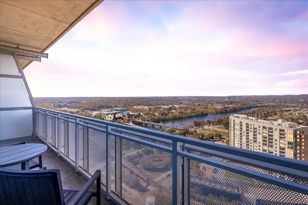 222 West Avenue 2604, Austin