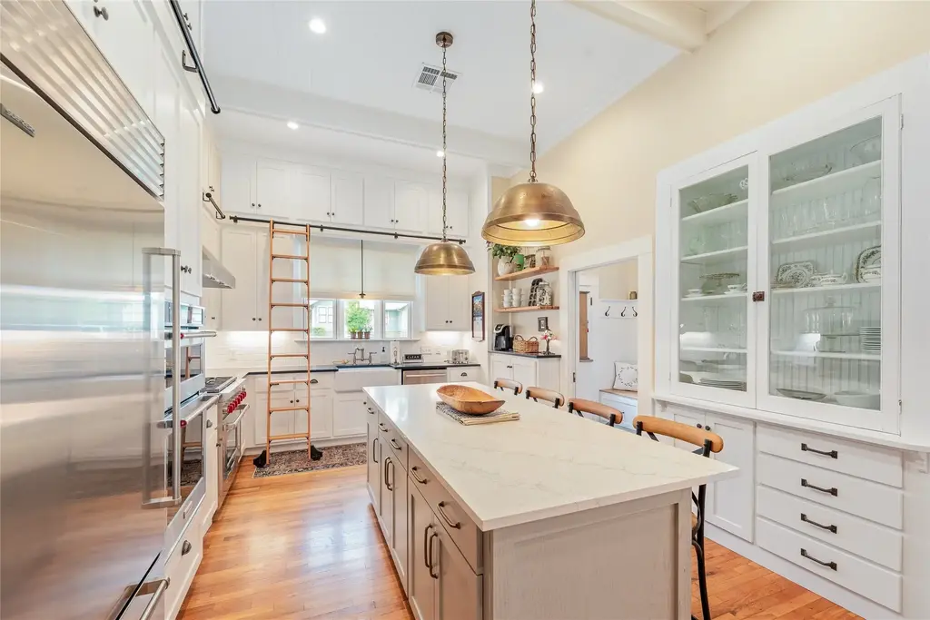 403 E 4th Street, Georgetown