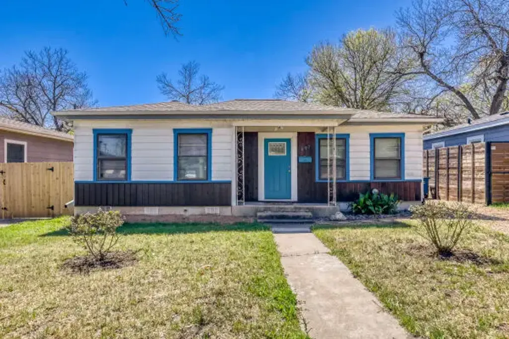 607 W North Loop Boulevard, Austin