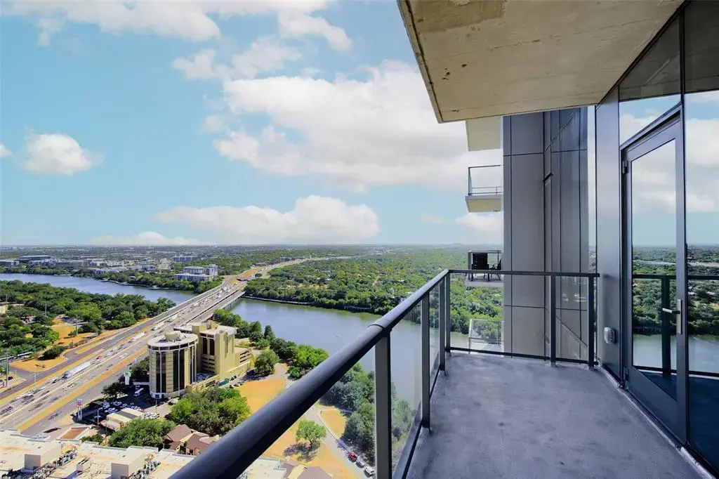 44 East Avenue 3109, Austin