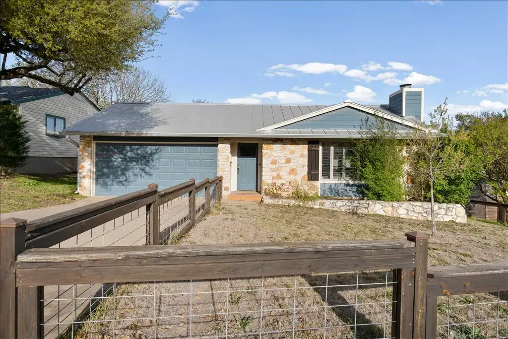 7703 Banpass Lane, Austin