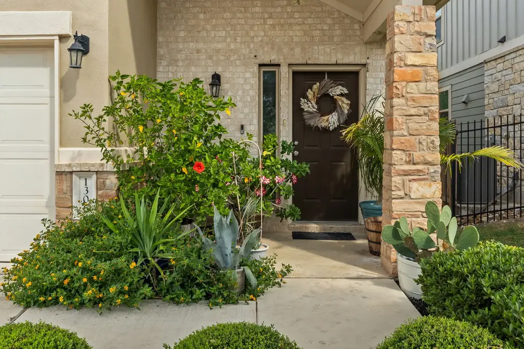 1306 Falconer Way, Austin