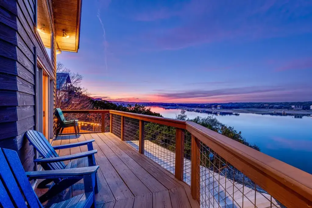 21008 W Lakeshore Drive, Spicewood