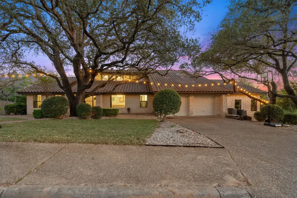 5907 Ivy Hills Drive, Austin