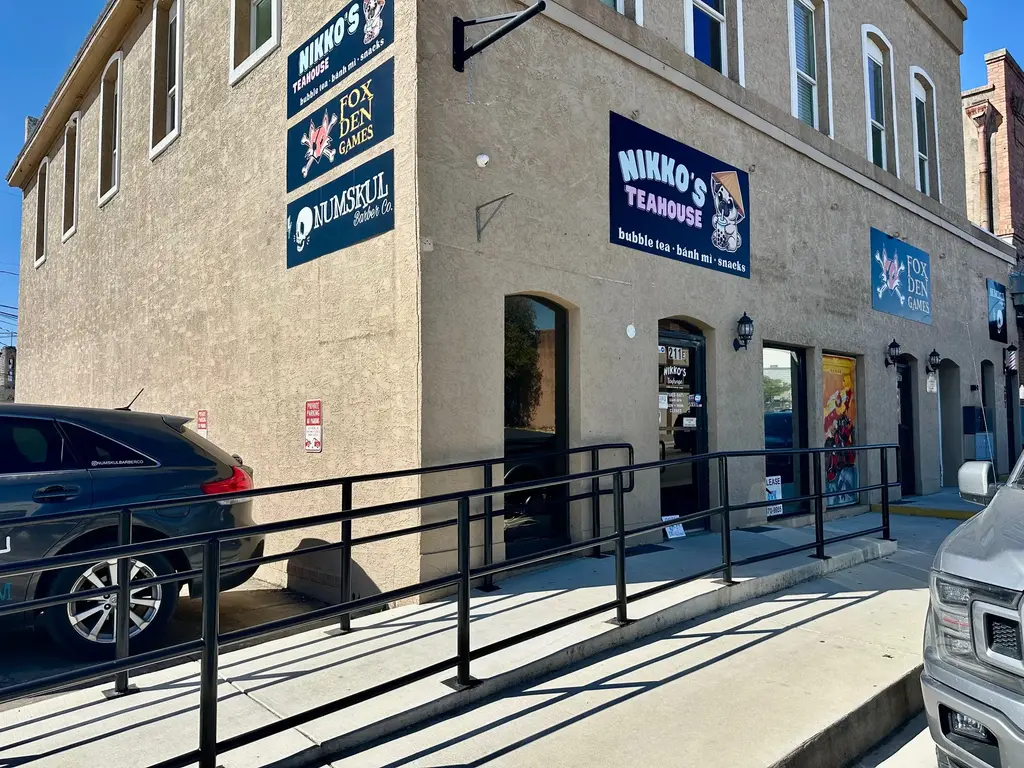 211 E Court Street, Seguin