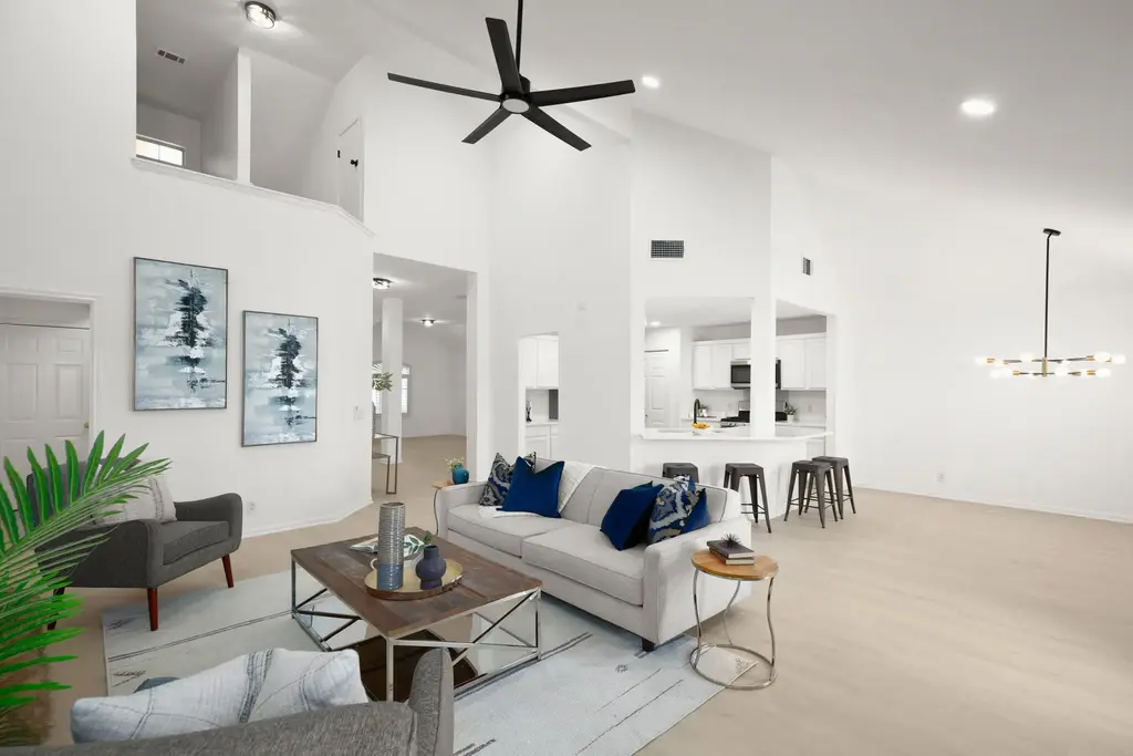 310 Bailey Loop, Kyle