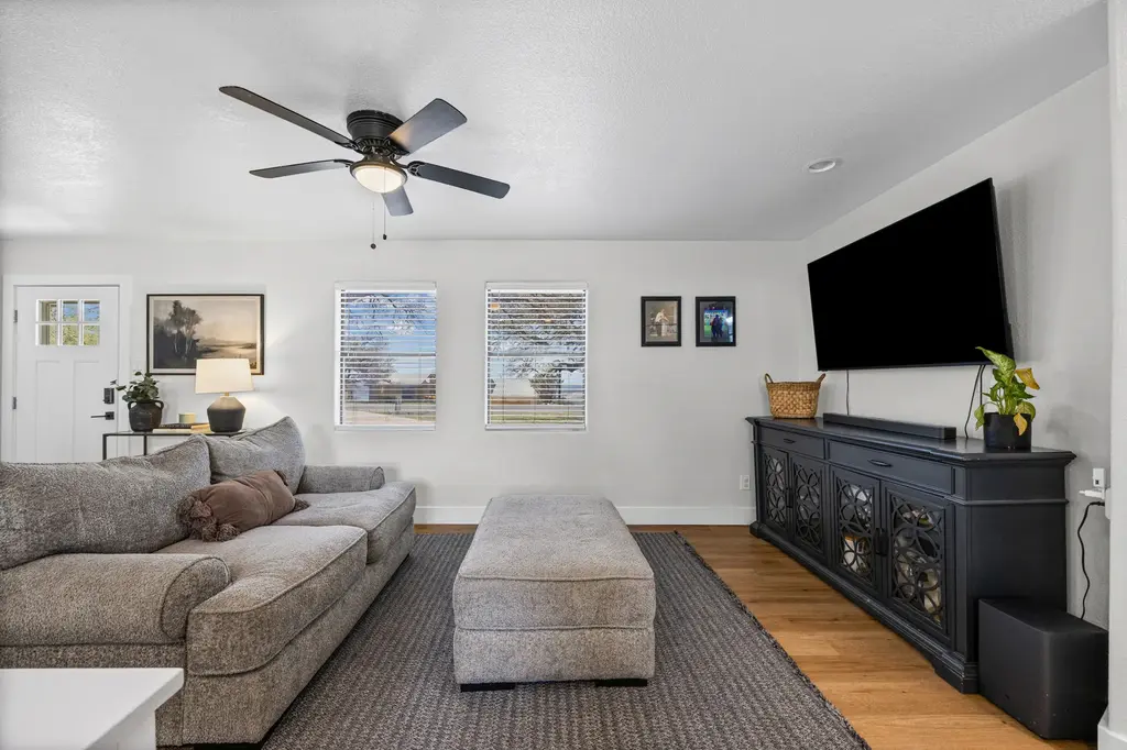20811 Trapper Lane, Lago Vista