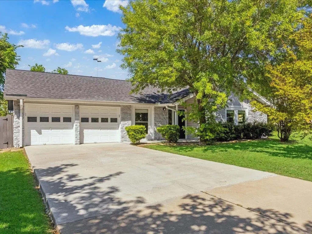 Photo of Listing #9527107