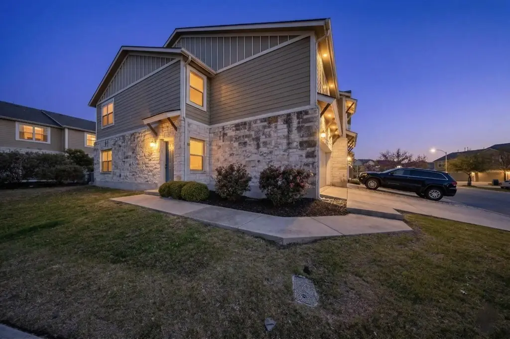 1620 Bryant Drive 2701, Round Rock