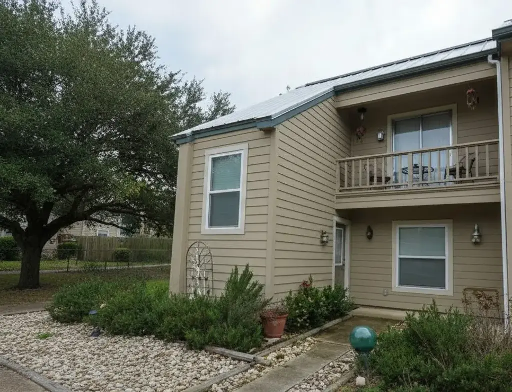 19 Marina Circle, Wimberley