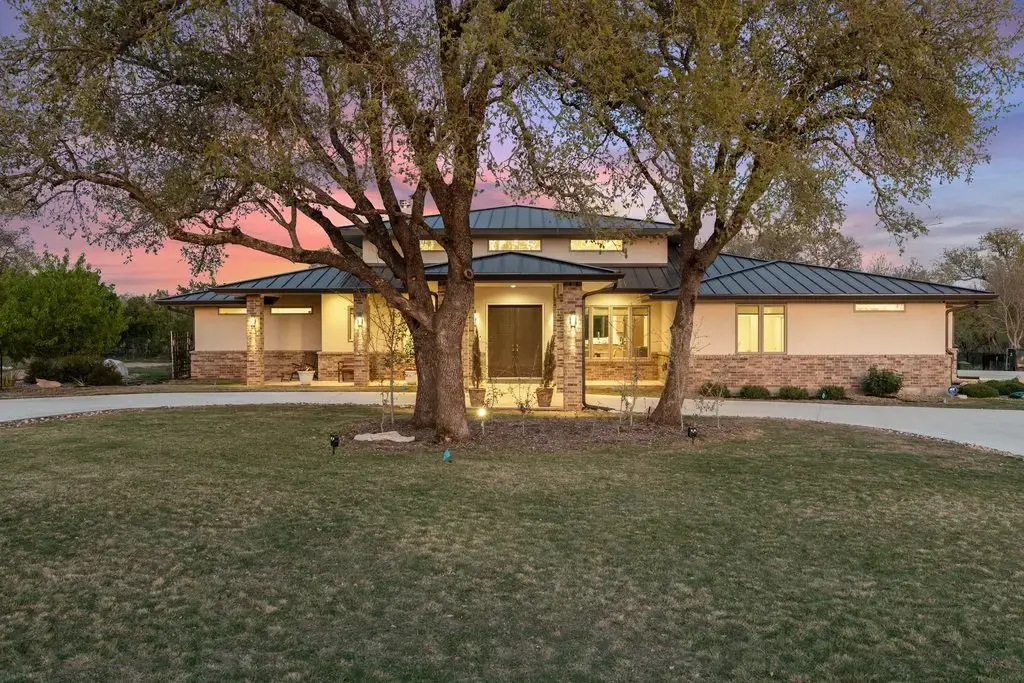 405 Spicewood Trails Drive, Spicewood