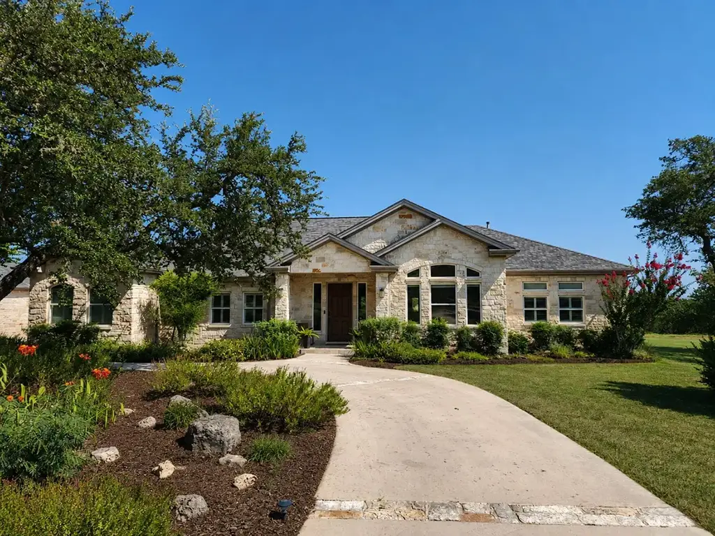 214 Trailmaster Circle, Driftwood
