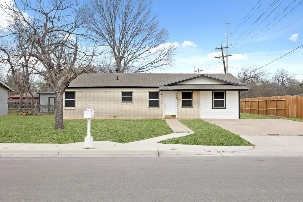 1115 Sycamore Street, San Marcos