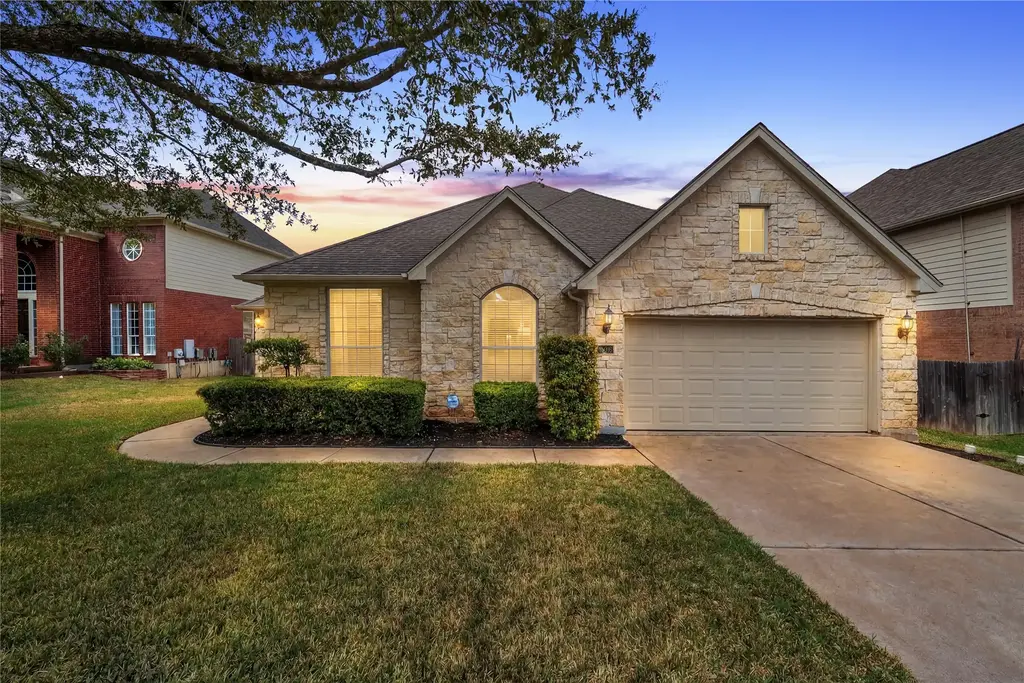 15016 Thatcher Drive, Austin