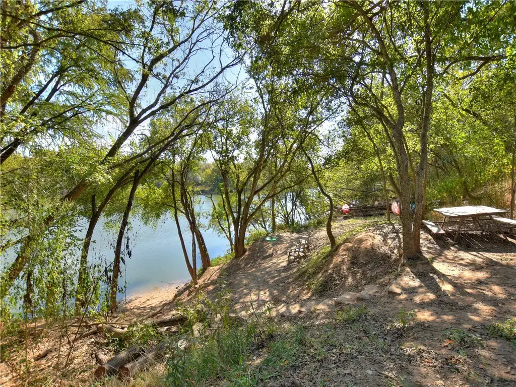 7000 Bay City Bend, Austin