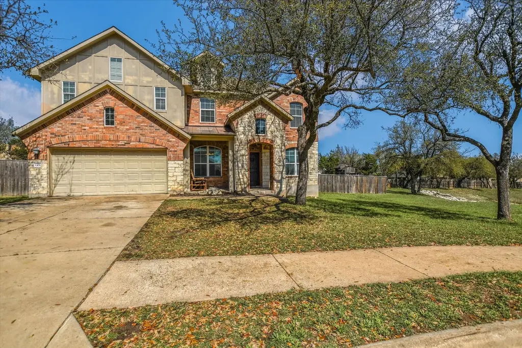 1101 Sedona, Leander