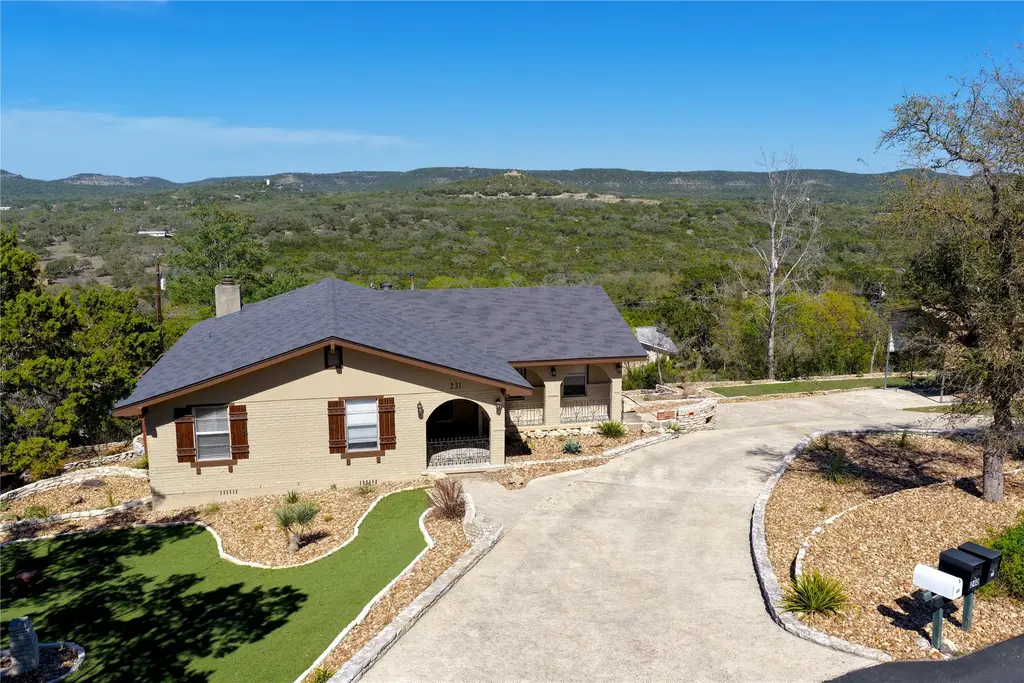 231 Vip Drive, Canyon Lake