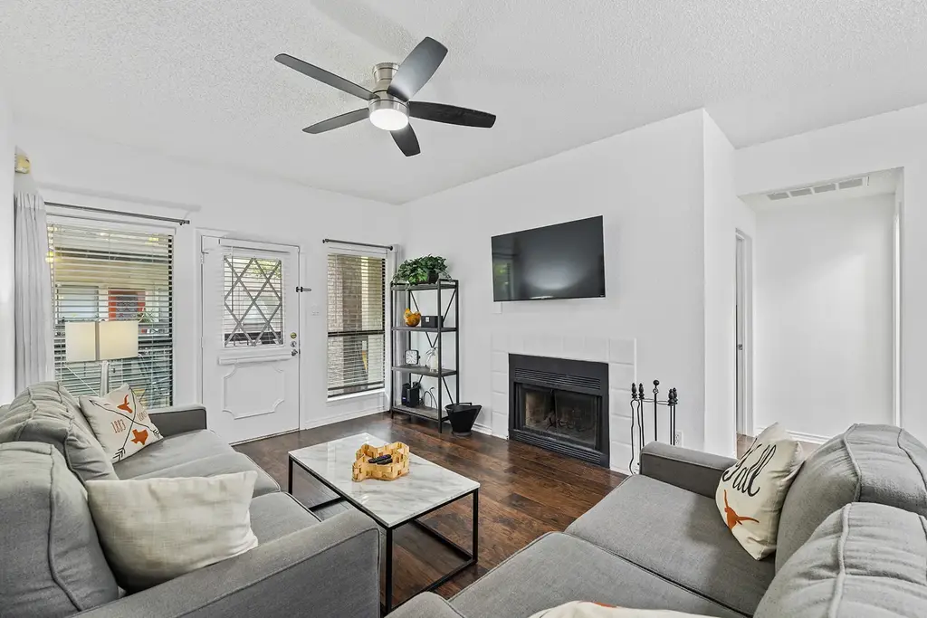 806 W 24th Street 210, Austin
