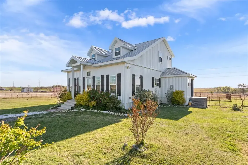 15629 Romberg Road, Holland